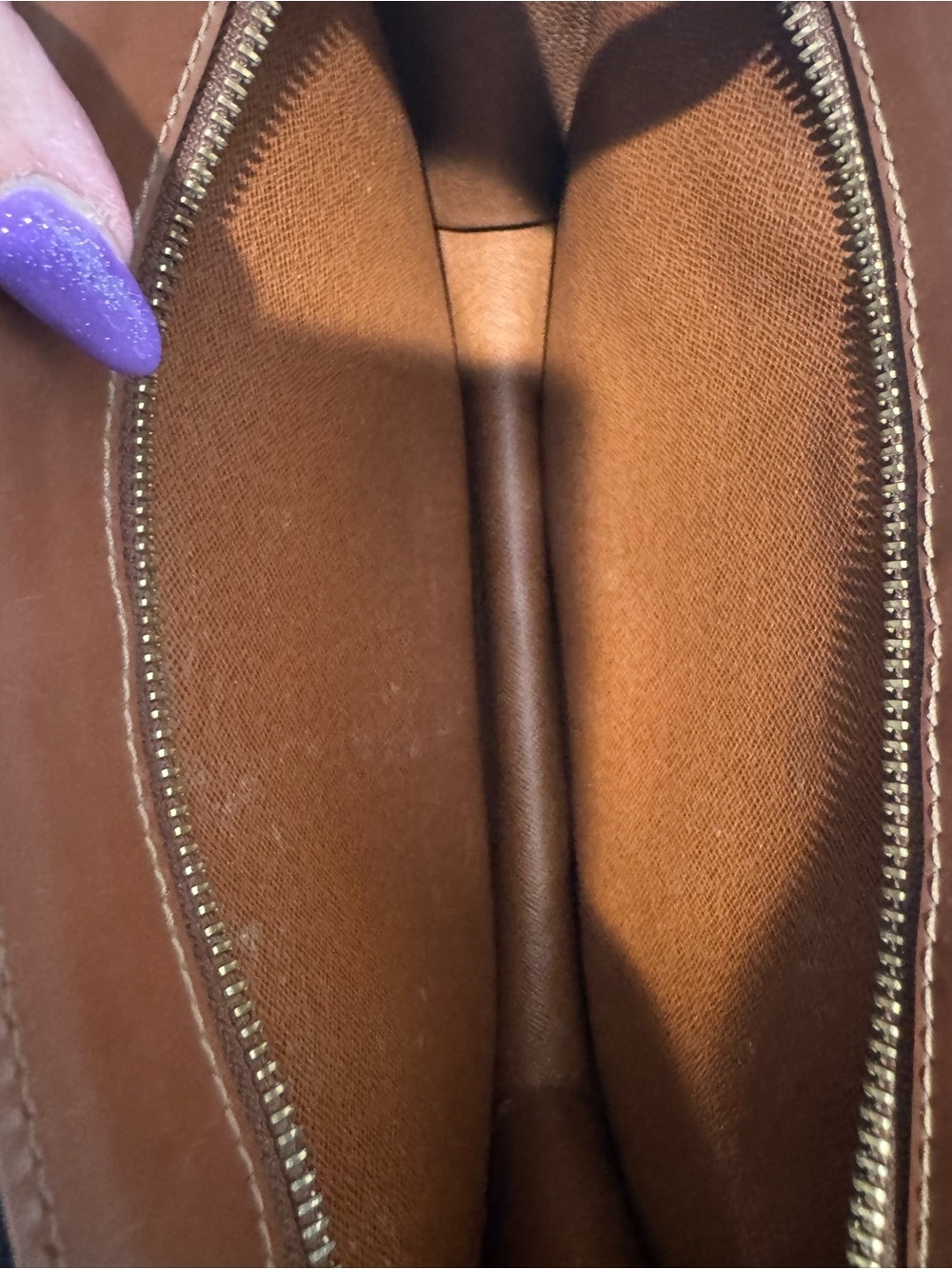 Louis Vuitton Monogram Pochette Homme - Picture 11 of 14